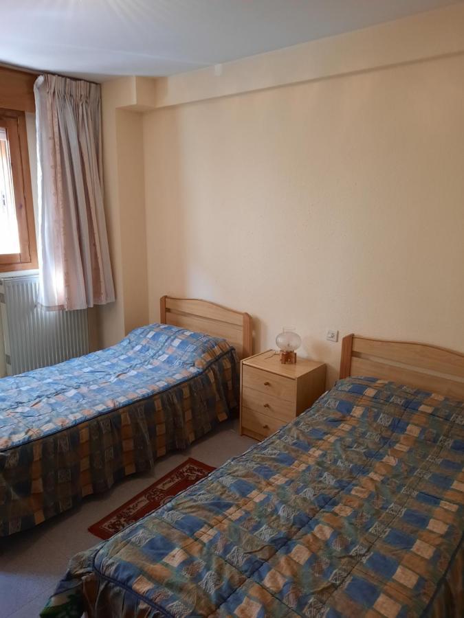 Sabiñánigo Habitaciones Pension El Parque מראה חיצוני תמונה